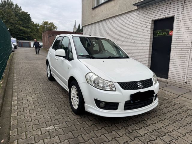 Suzuki SX4 Streetline Club TÜV NEU