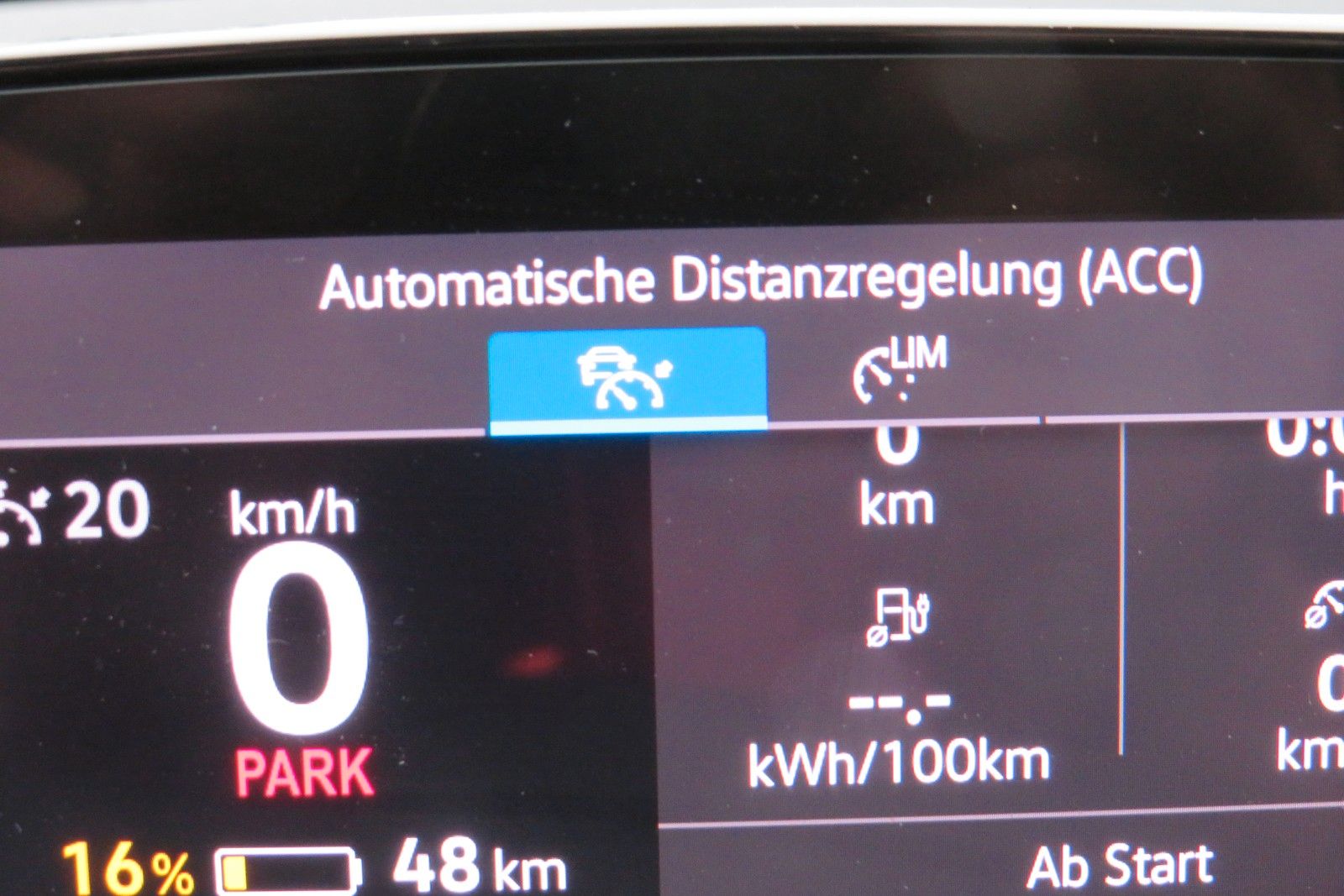 Fahrzeugabbildung Volkswagen ID.5 Pro 128 kW ASSISTENT-PAKET ACC AHK SITZH
