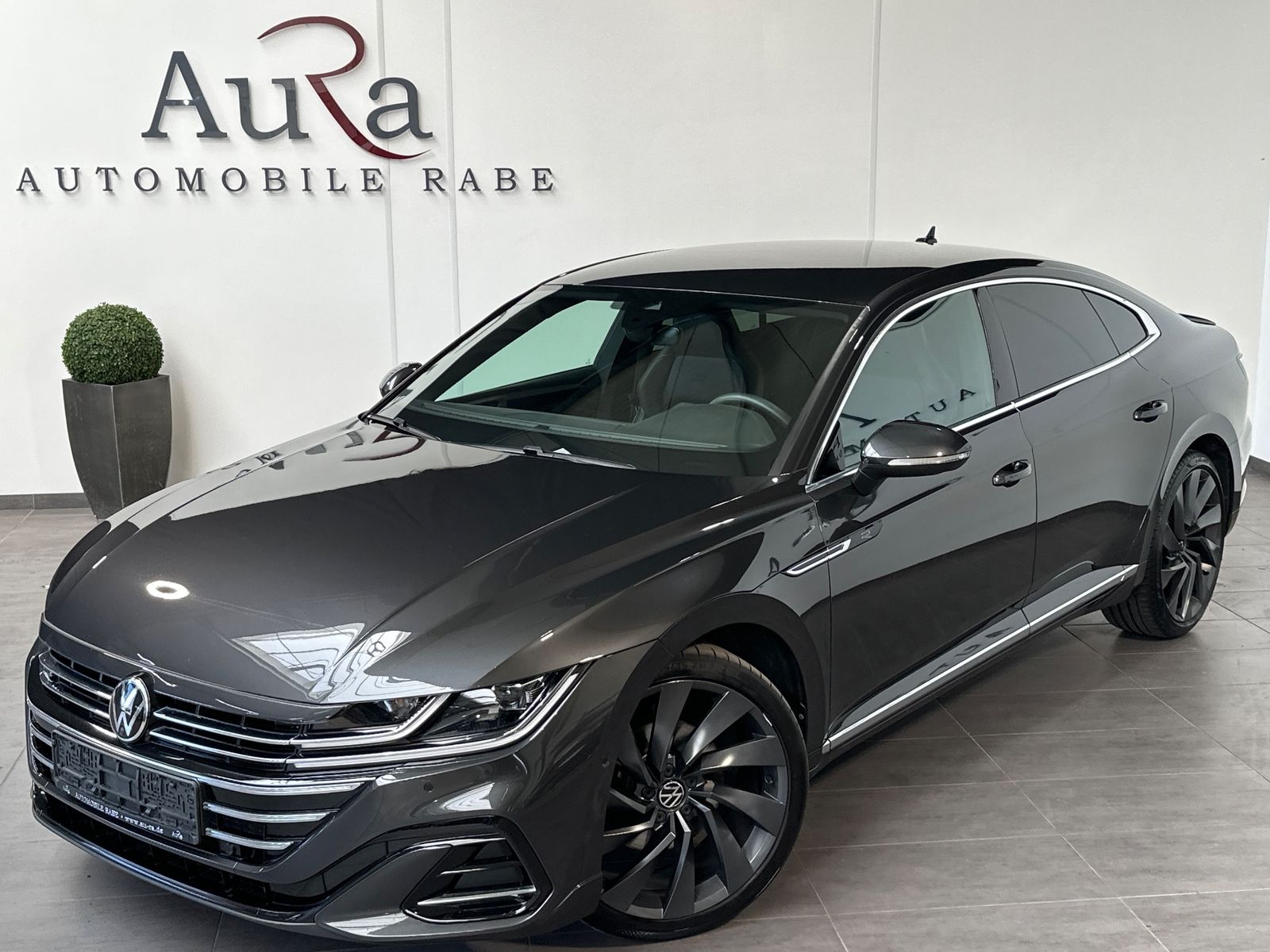 Fahrzeugabbildung Volkswagen Arteon R-Line NAV+LED+ACC+360°-KAM+AHK+DCC+20ZO