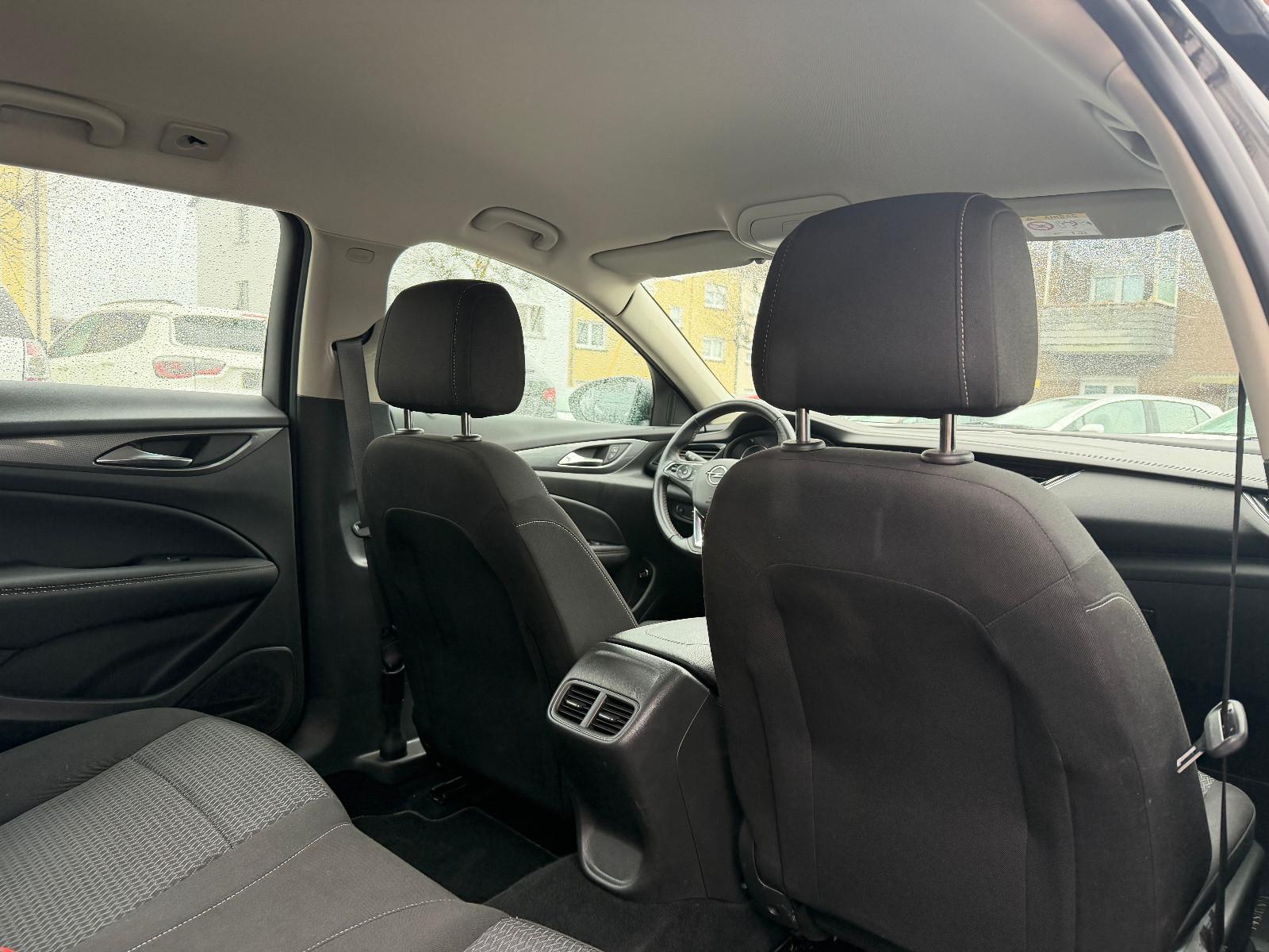 Opel Insignia B 1.5 CDTi Edition Navi LED SHZ PDC AHK