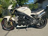 Triumph Speed Triple 1050 - Angebote entsprechen deinen Suchkriterien