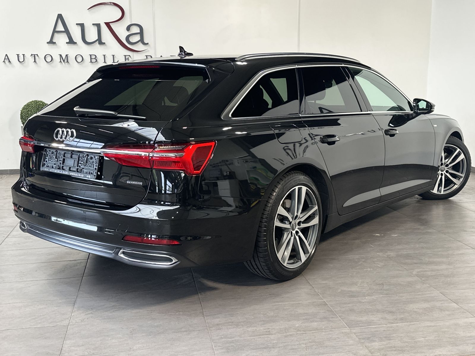 Fahrzeugabbildung Audi A6 Avant 45 TDI Qu S-Line NAV+LED+KAMERA+19ZO+PP