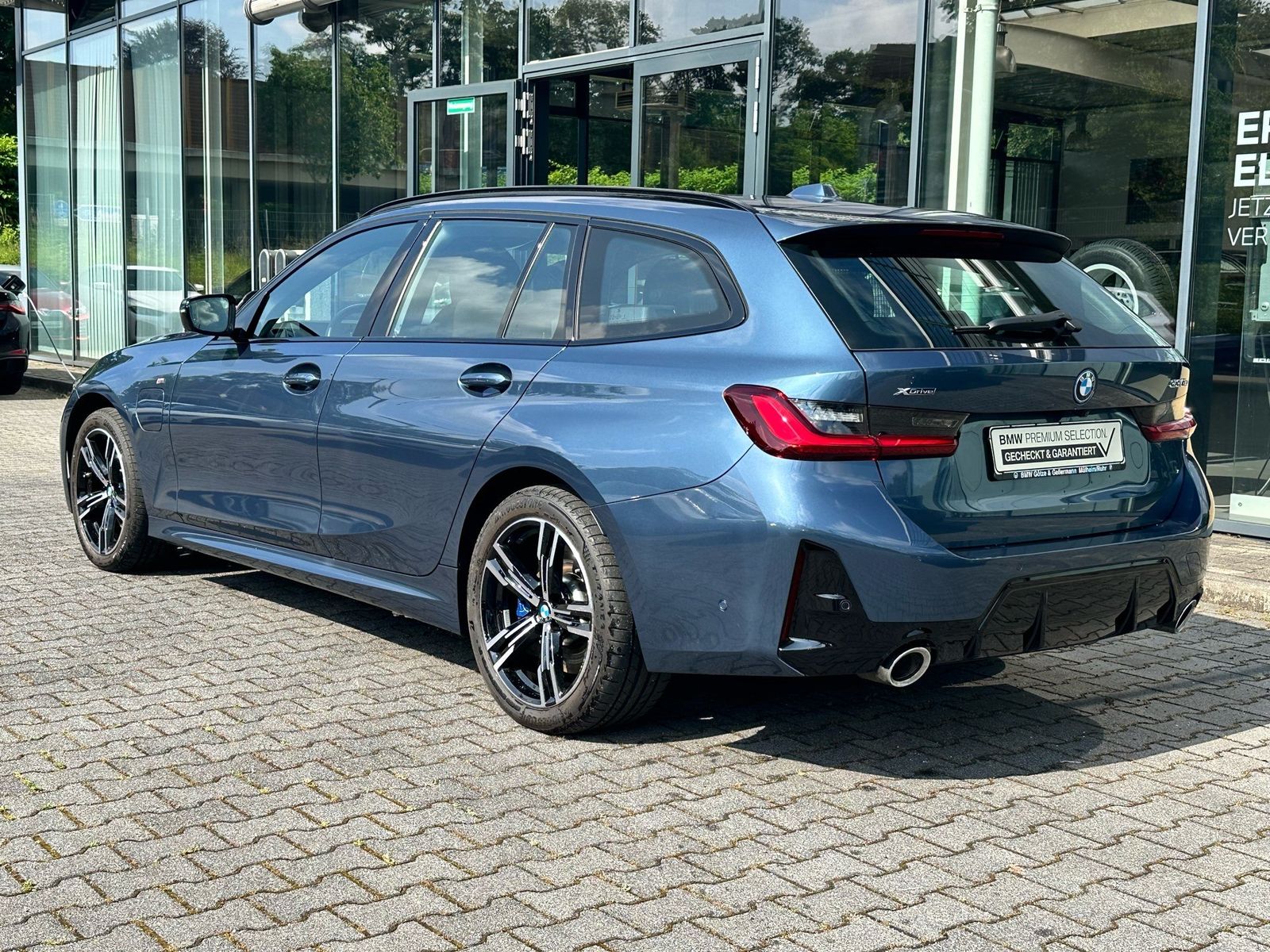 BMW 330 - Bild 4
