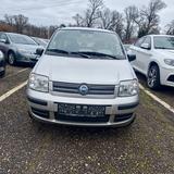 Fiat Panda 1.2 8V Dynamic - Fiat Panda Gebrauchtwagen in Karlsruhe