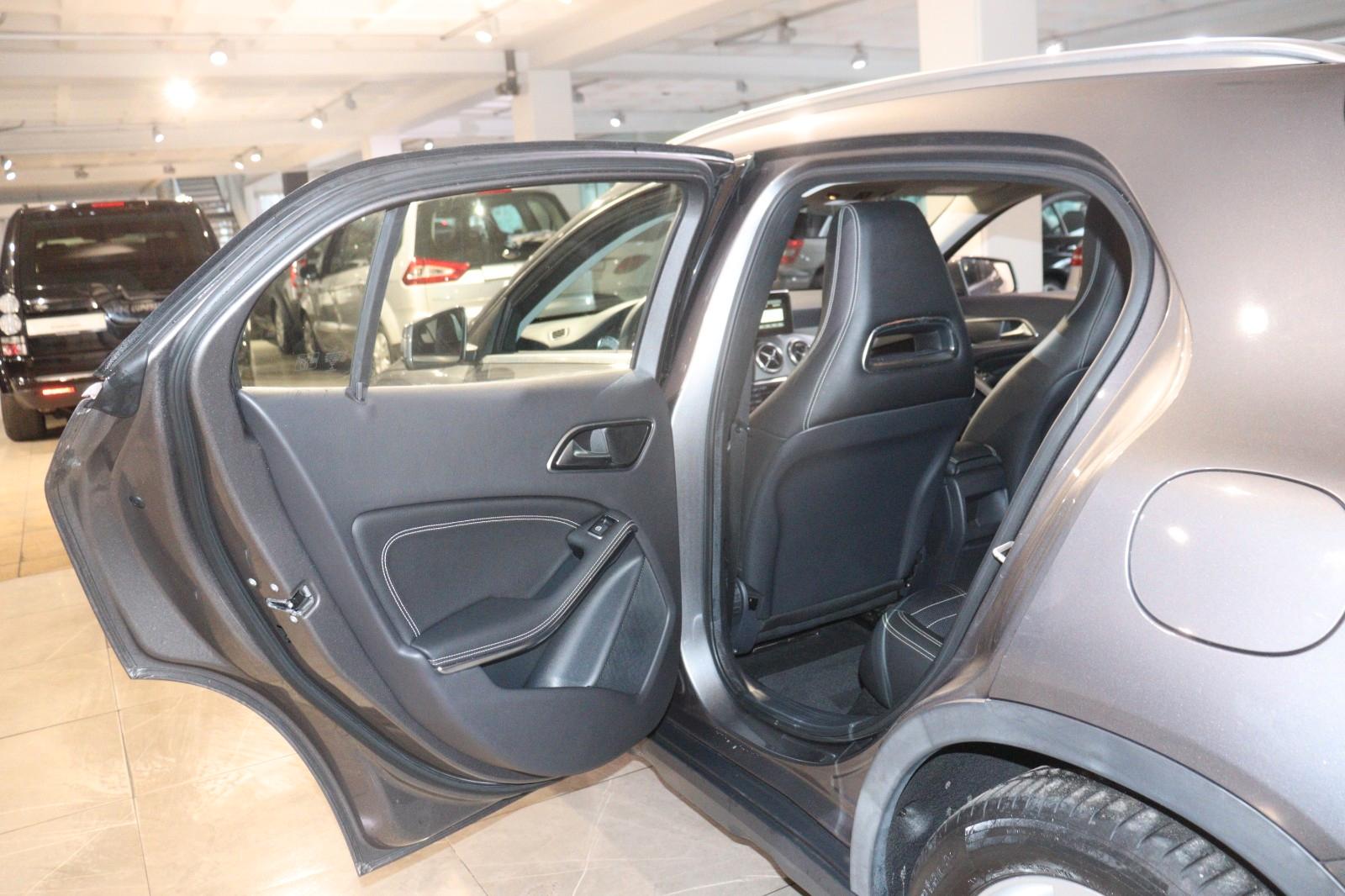 Mercedes-Benz GLA 200 *Erst 70tkm*Automatik*Navi*