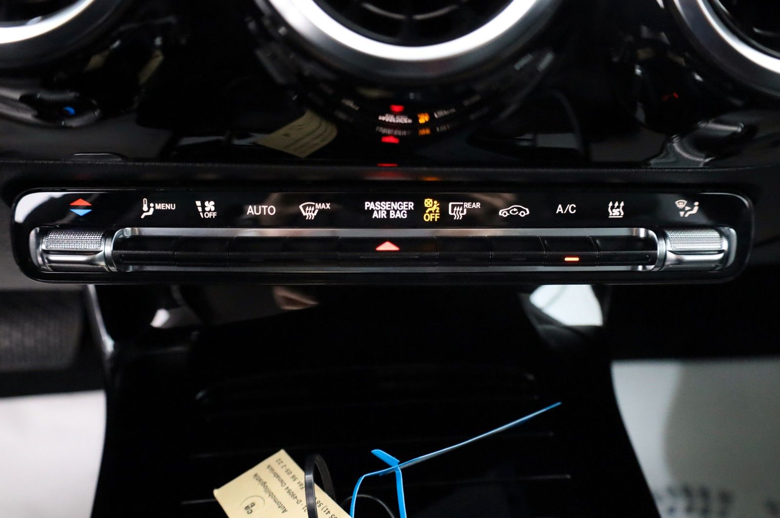 Fahrzeugabbildung Mercedes-Benz CLA 250e SB Progressive,Leder,Navi,LED,Kamera+WR