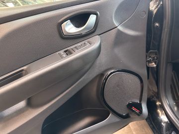 MYAUTOCENTER – Gebraucht- und Jahreswagen mit Werkstattservice in Pfaffenhofen Renault Clio IV Grandtour *TÜV:428*TEMPO*NAVI*PDC*KLIMA