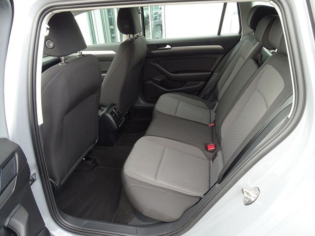 Passat Variant 1.5 TSI Conceptline / Navi