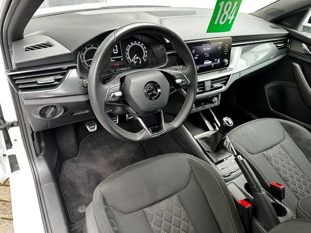 Scala Style KAMERA,LED;PDC;KESSY;CARPLAY