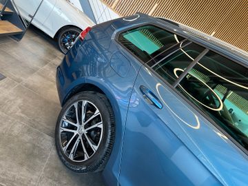 Volkswagen Golf 1.6 TDI BMT ALLSTAR Variant *PANORAMA*NAVI*