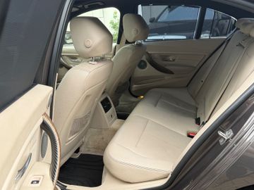 BMW 330 - 10