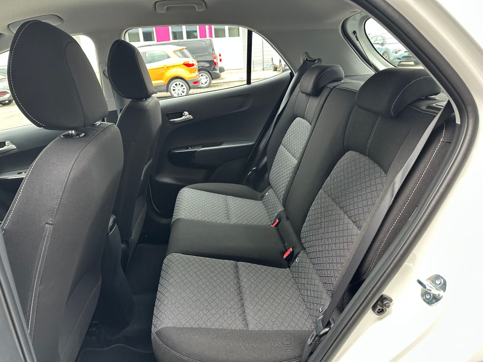 Fahrzeugabbildung Kia Picanto PE2 1.0 Vision AMT Navi Sitzhzg.
