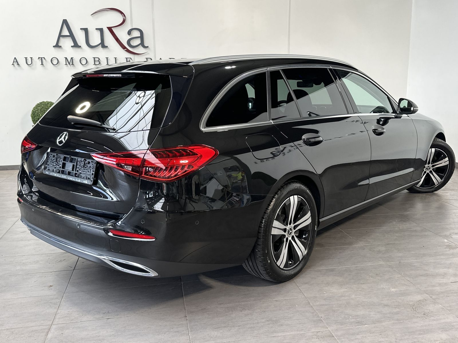 Fahrzeugabbildung Mercedes-Benz C 200d T Avantgarde NAV+LED+KAM+VCOCKPIT+CARPLAY