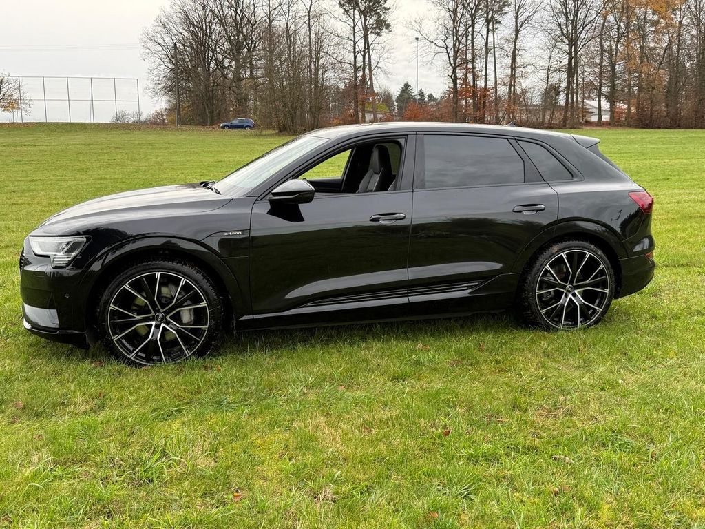 Image of Audi e-tron