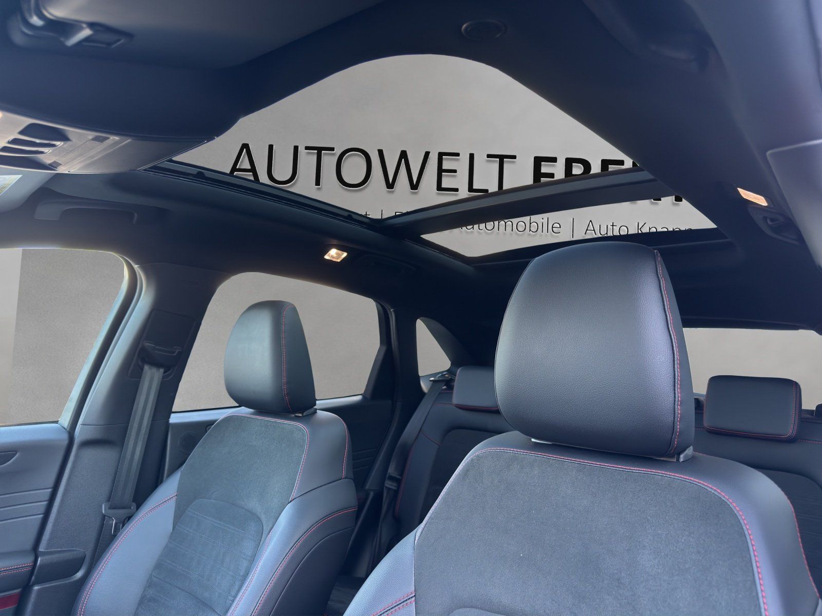 Fahrzeugabbildung Ford Kuga 2.5 FHEV ST-Line X Aut./AHK/GRA/KAMERA/PANO