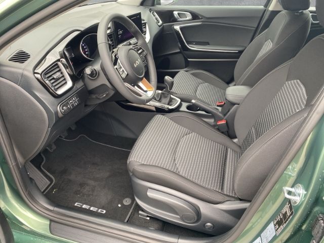 Fahrzeugabbildung Kia Ceed VISION 1.0T *KOMFORT PLUS-PAKET*