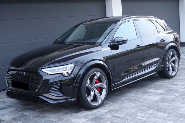 Audi SQ8 e-tron AHK HuD Pano 22" B&O Matrix AIR Raute