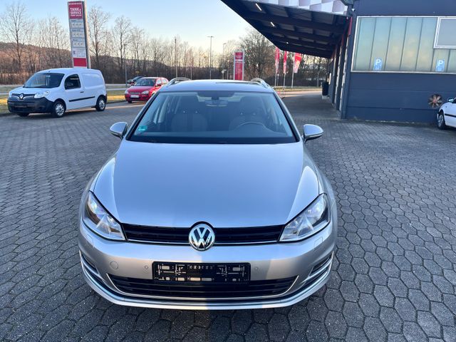 Volkswagen Golf VII Variant Allstar BMT ; PDS Navi: