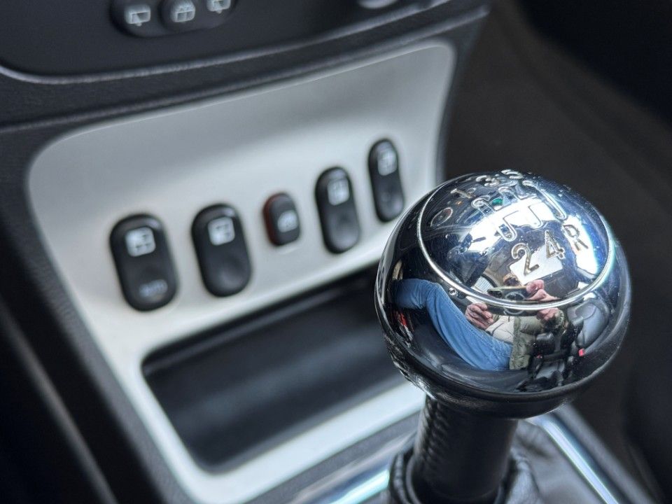 Fahrzeugabbildung Chevrolet HHR Leder geringe Laufleistung