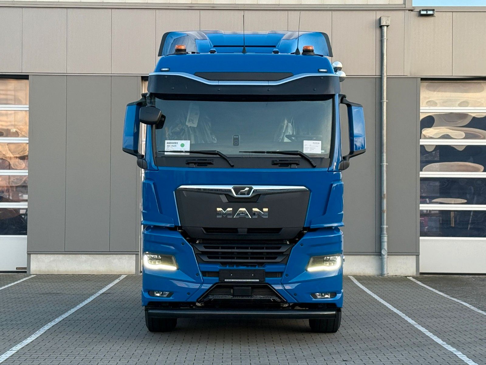 Fahrzeugabbildung MAN TGX 18.520 BL SA D30 Retarder