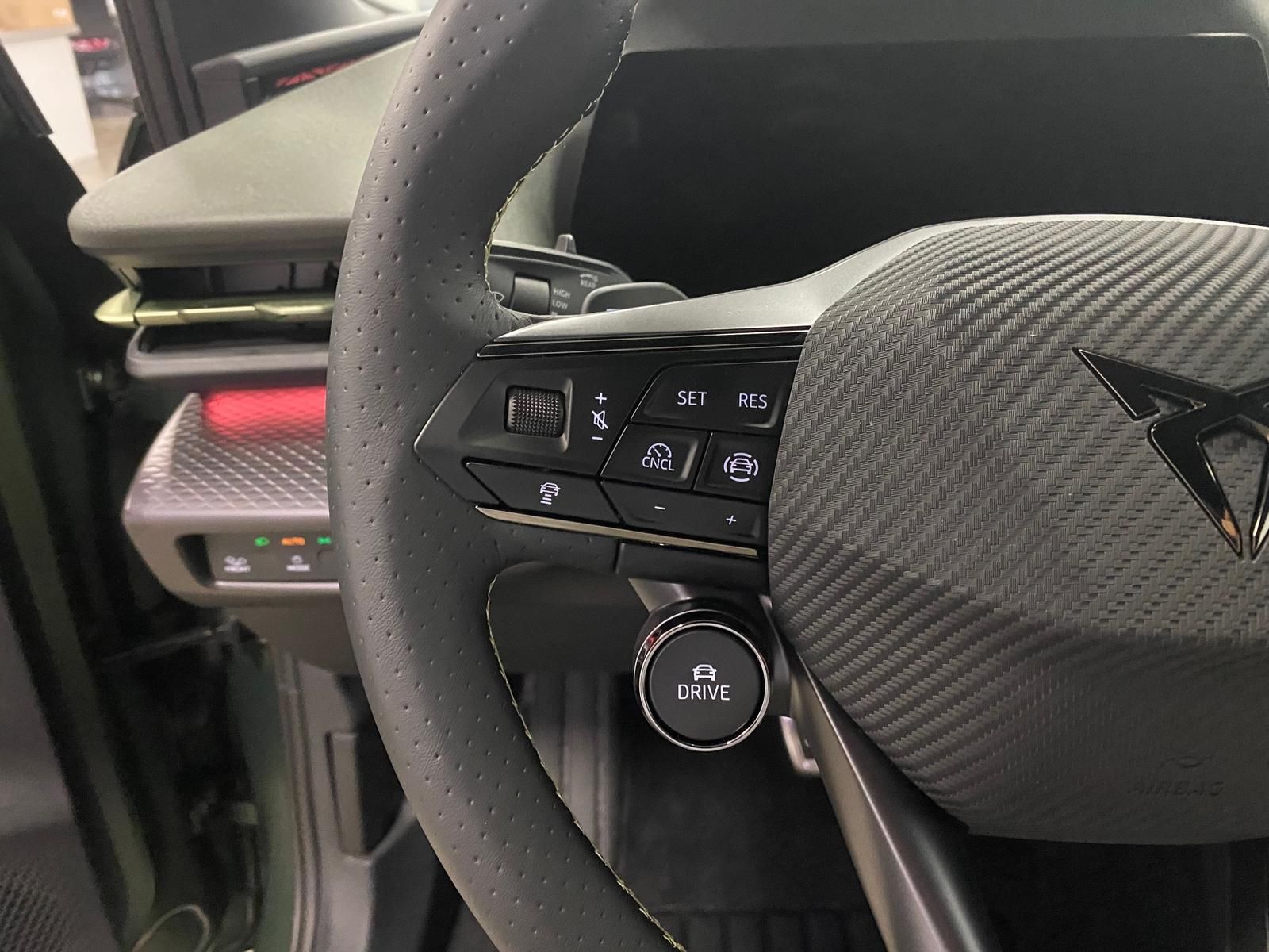 Fahrzeugabbildung CUPRA Raval VZ Extreme 226PS+360°+DCC+MATRIX+ACC+NAVI+