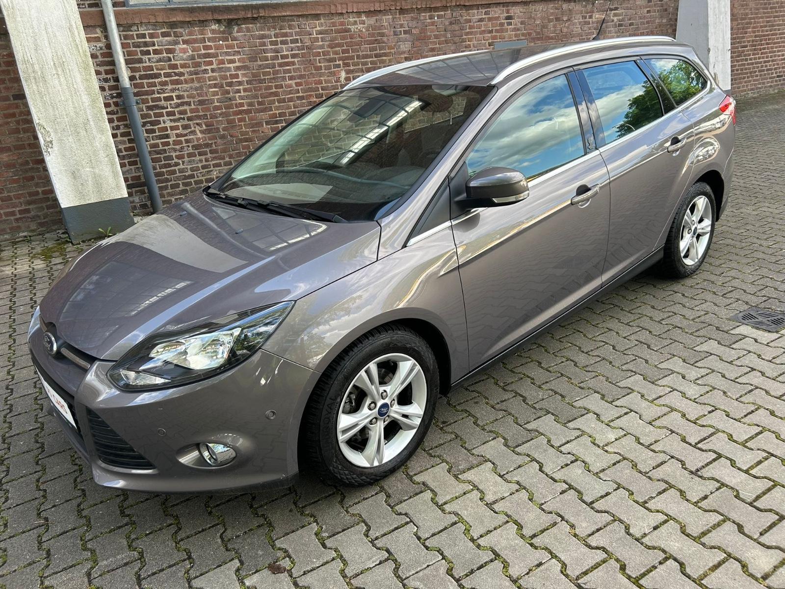 Ford Focus Turnier Champions Edition