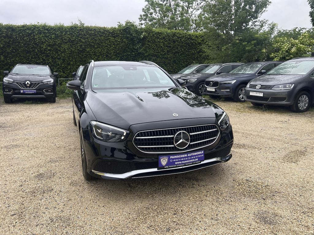 Image of Mercedes-Benz E 220