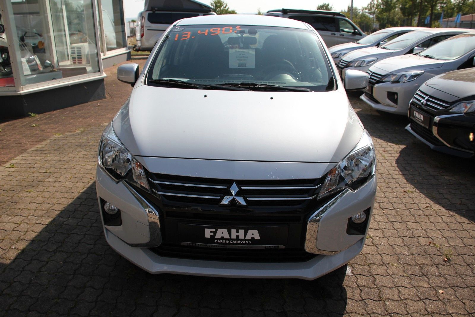 Fahrzeugabbildung Mitsubishi Space Star Select