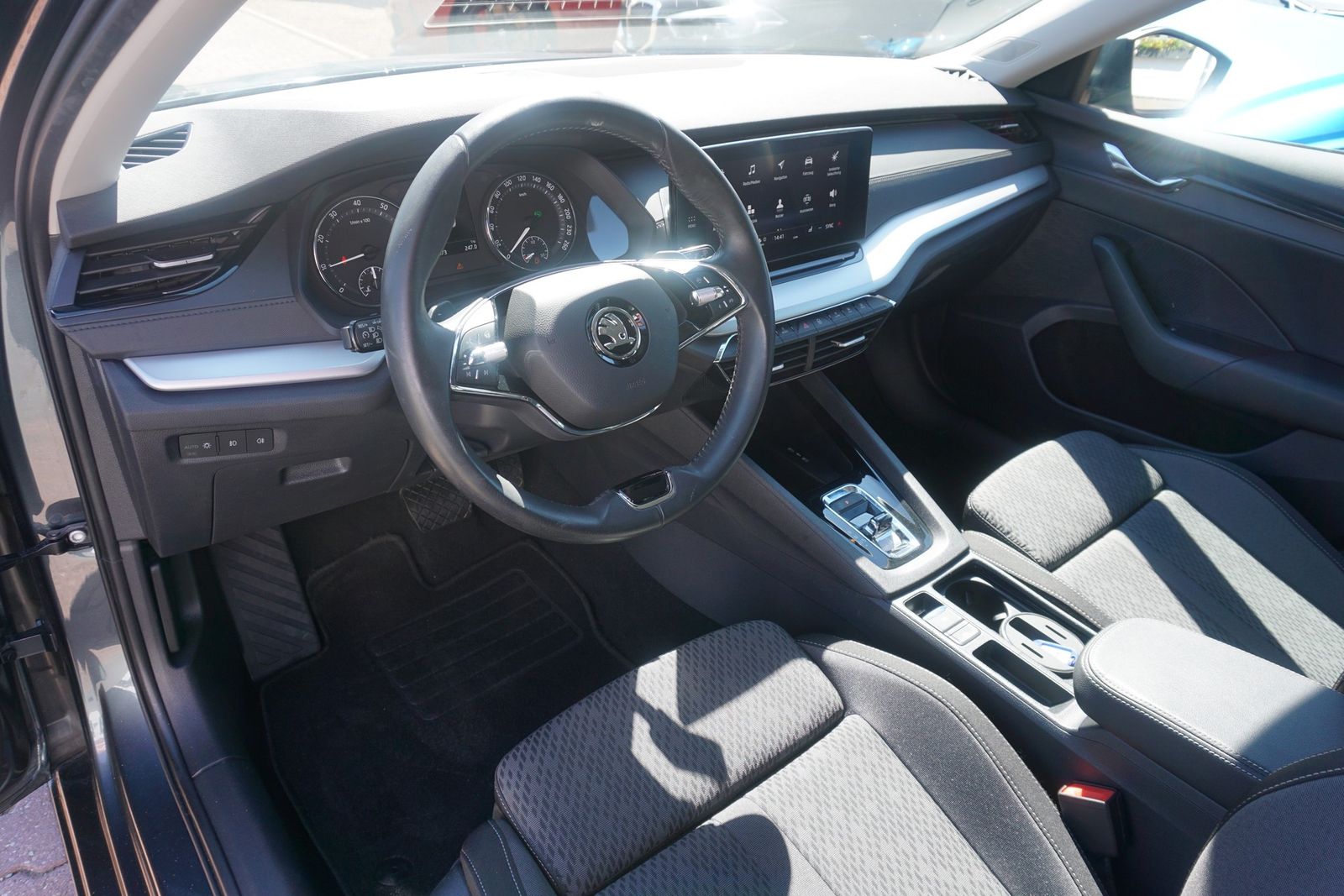 Skoda Octavia Combi Clever DSG LED Android Apple DAB foto 10