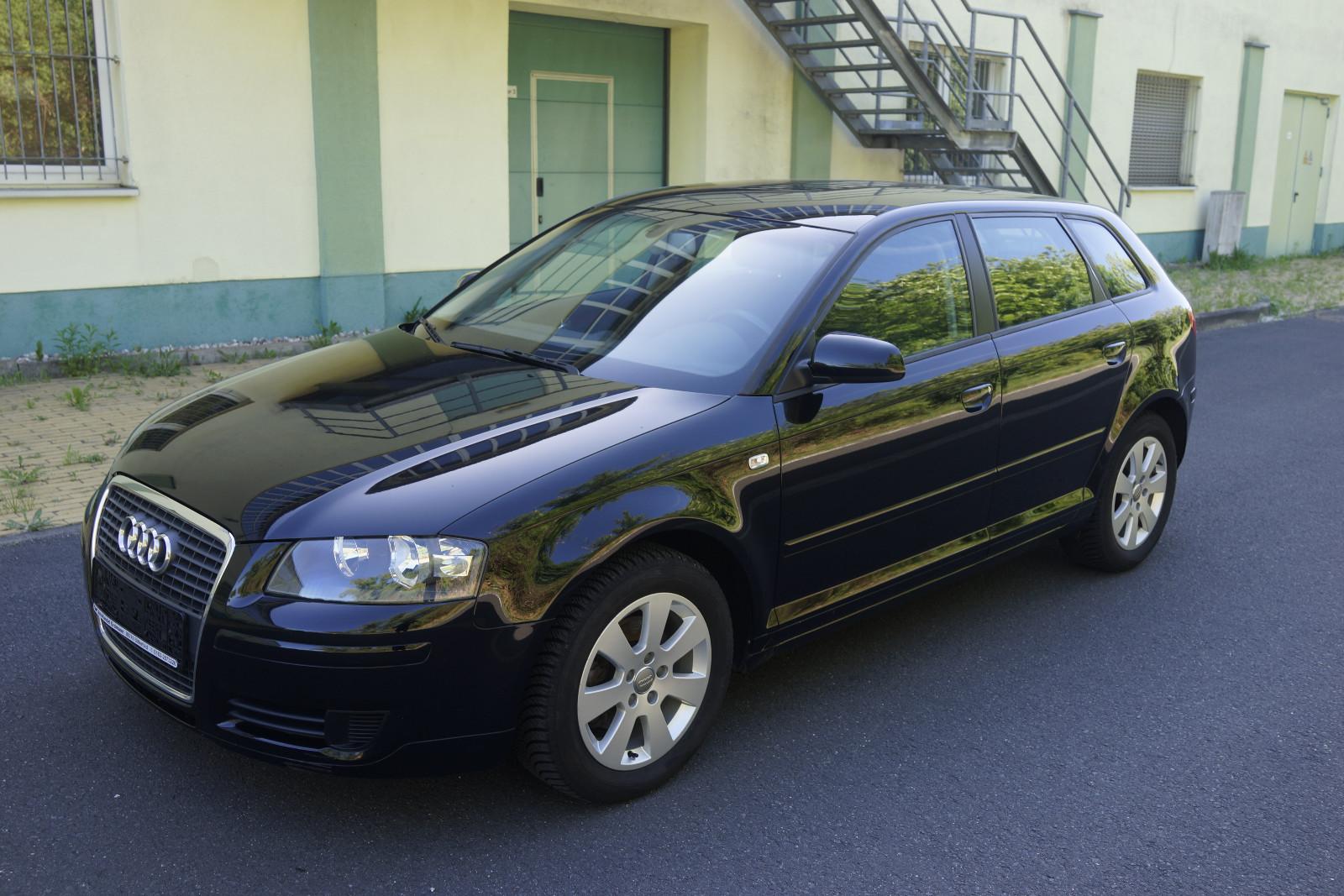Audi A3 Sportback 2.0 FSI Ambiente*2 Hand*Sitz.H*Temp