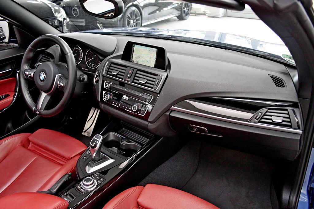 BMW M235 i Cabrio NAVI LEDER PDC BI-XENON