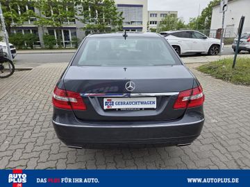 Mercedes E 200 - 6