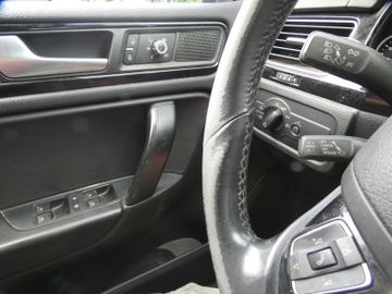 Volkswagen Touareg - 10