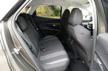 Fahrzeugabbildung Peugeot 3008 Active aus 1. Hand
