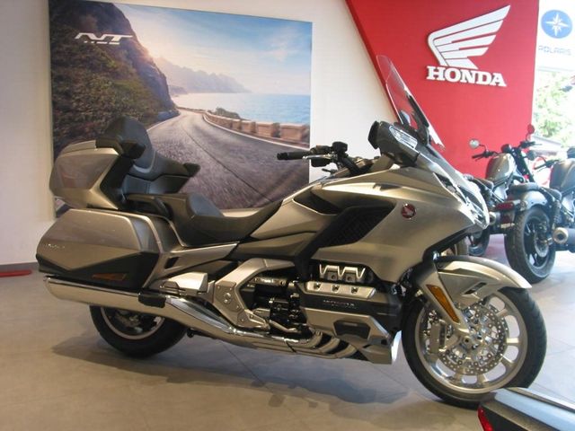 Honda GL 1800 Goldwing Tour DCT * Top-Angebot *