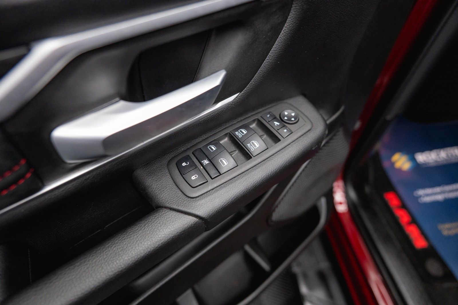 Fahrzeugabbildung Dodge RAM 5.7 V8 HEMI 4x4 OFFROAD NIGHT-Edition LED