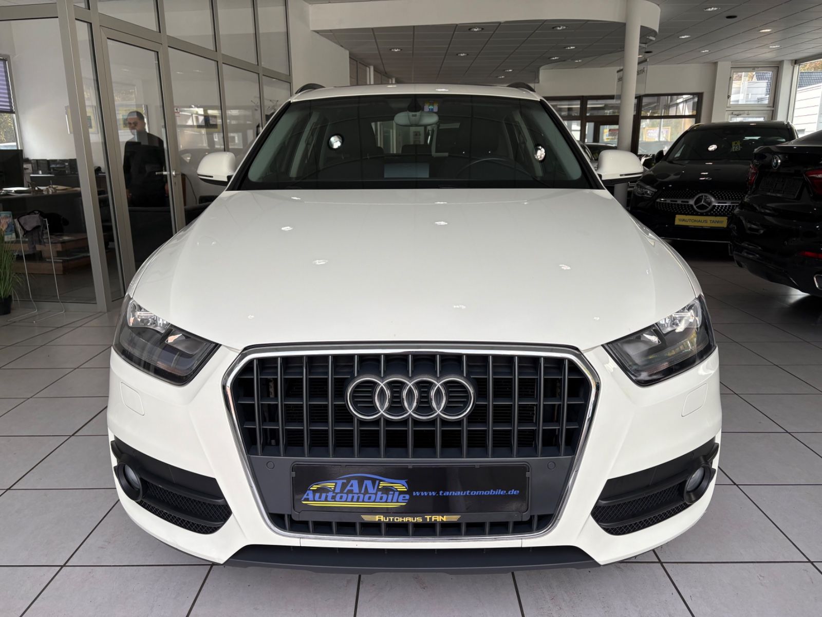 Fahrzeugabbildung Audi Q3 1.4 TFSI * PANORAMADACH*NAVI* 1.HAND *