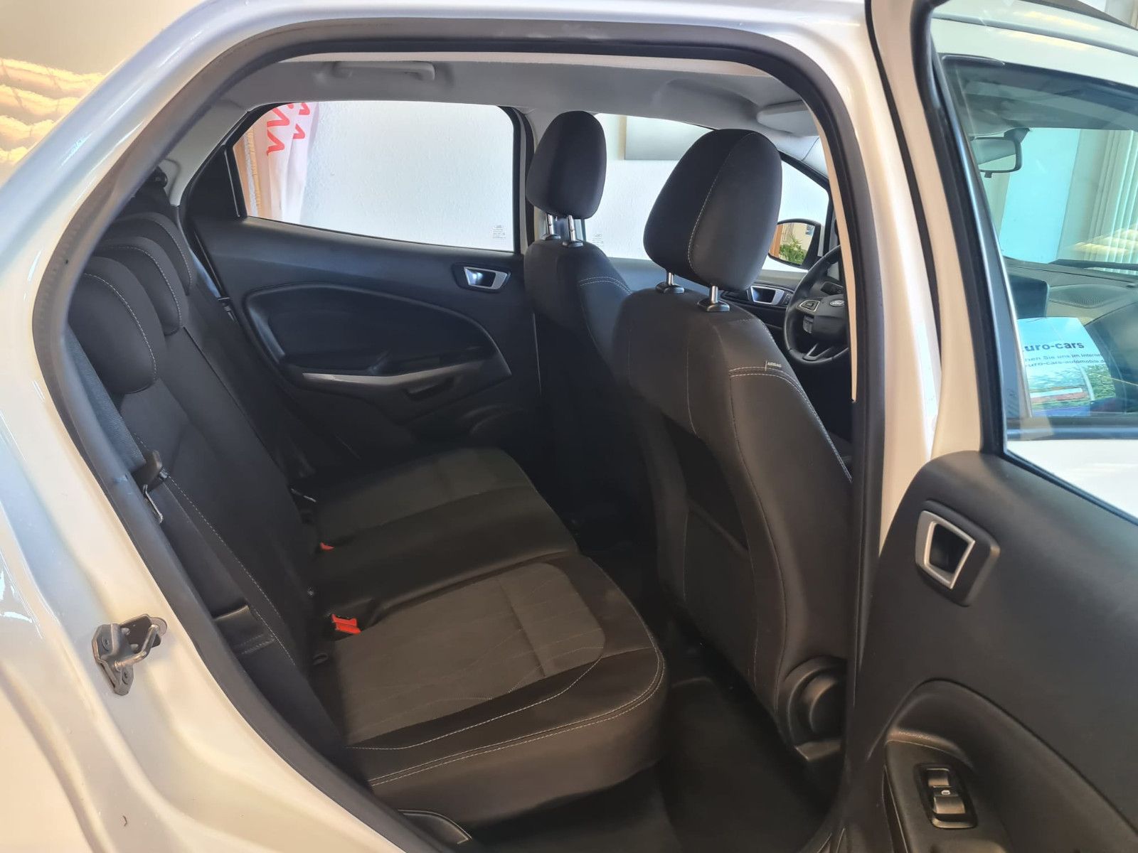 Fahrzeugabbildung Ford EcoSport Cool & Connect / NAVI / WINTERPAKET
