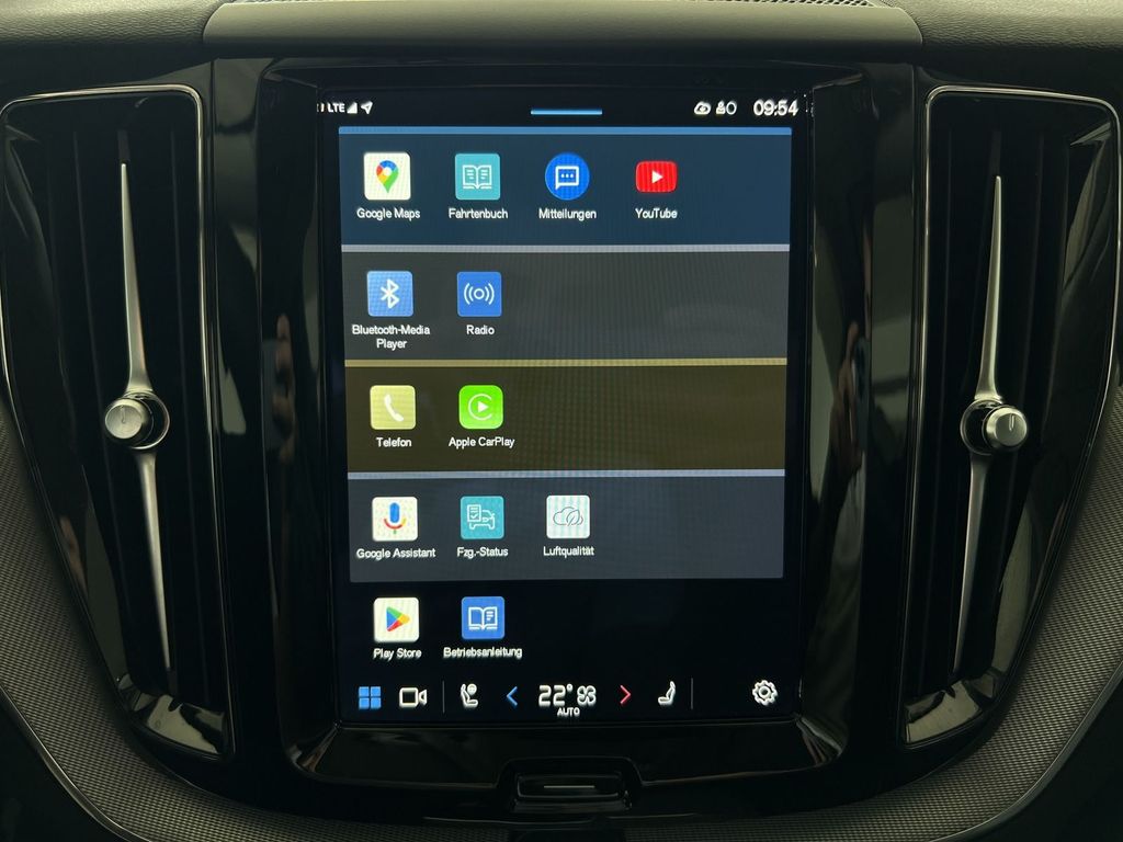Volvo XC60 T6 Plus Dark Recharge AWD ACC Kamera Leder