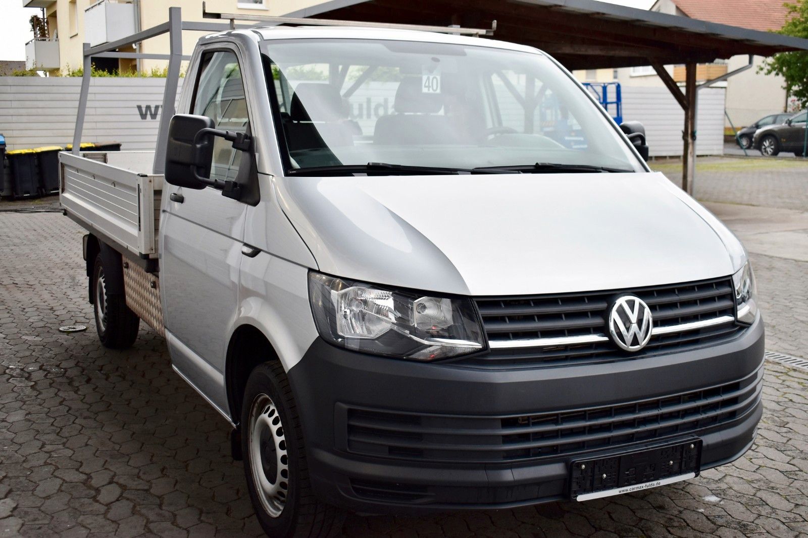 Fahrzeugabbildung Volkswagen T6 Transporter Pritsche lang,3 Sitzer,AHK