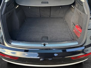 Audi Q5 35 TDI quattro sport S-Tronic*LED*PANO*NAVI