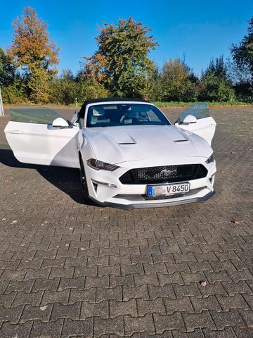 Ford Mustang Cabrio