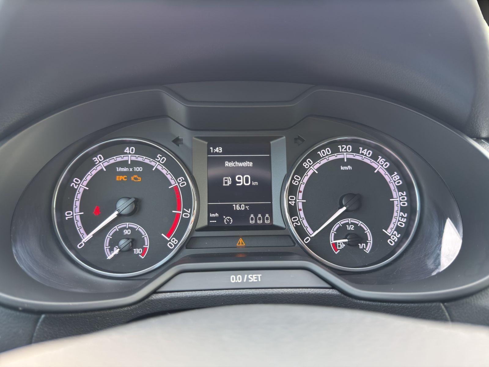 Skoda Octavia 1.5 TSI Combi Soleil CANTON+ESP+LED