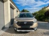 Dacia Dokker Blue dCi 95 Stepway Plus, 1. Hd., Scheckh - Dacia Dokker Stepway mit Diesel-Antrieb