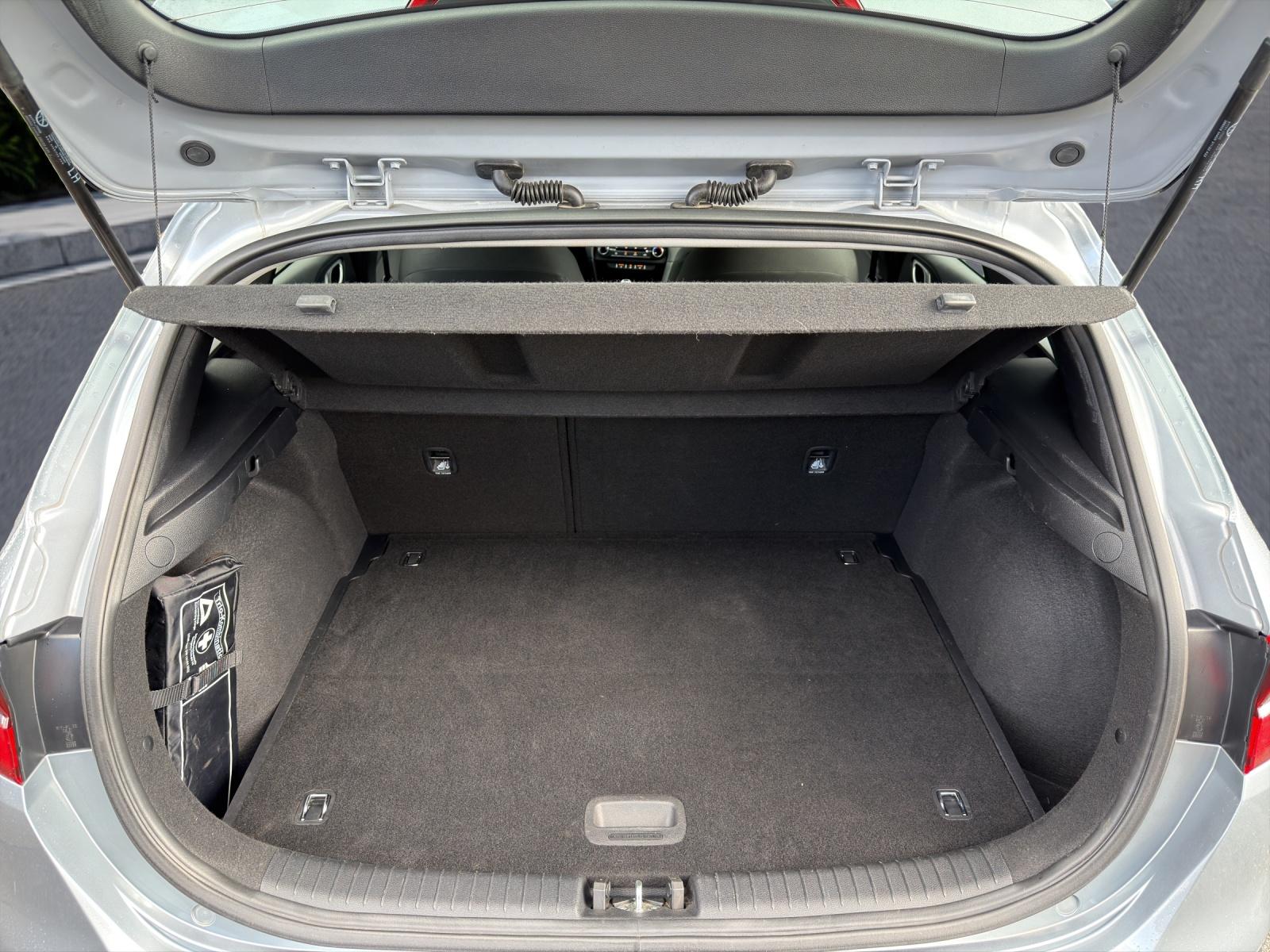 Kia Ceed 1.0 T-GDi Edition 7 KAMERA/SHZ/DAB