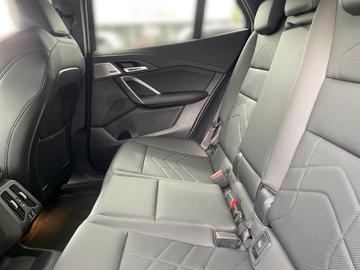 2024 BMW IX2 照片 10