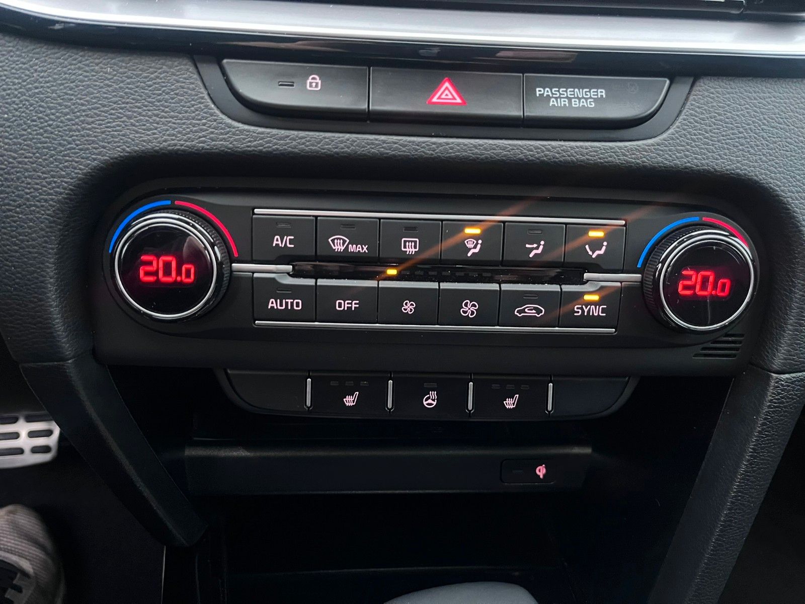Fahrzeugabbildung Kia XCeed Black Xdition
