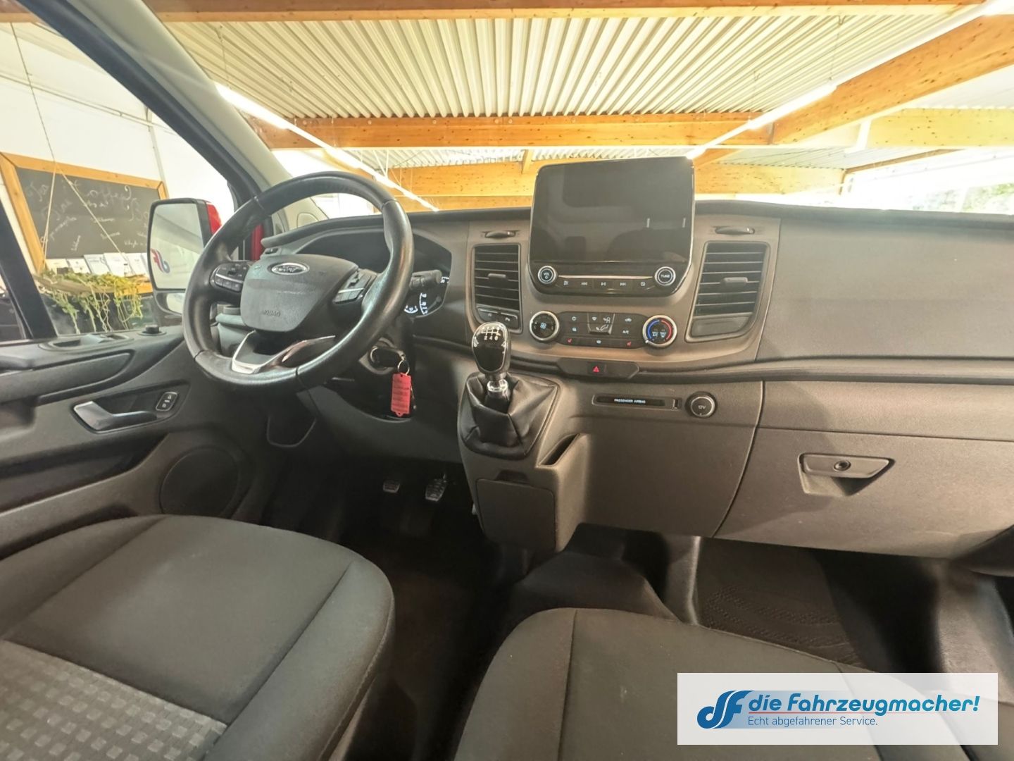 Fahrzeugabbildung Ford Transit Custom Kasten 340 L2 Trend 2.0 TDCi Navi