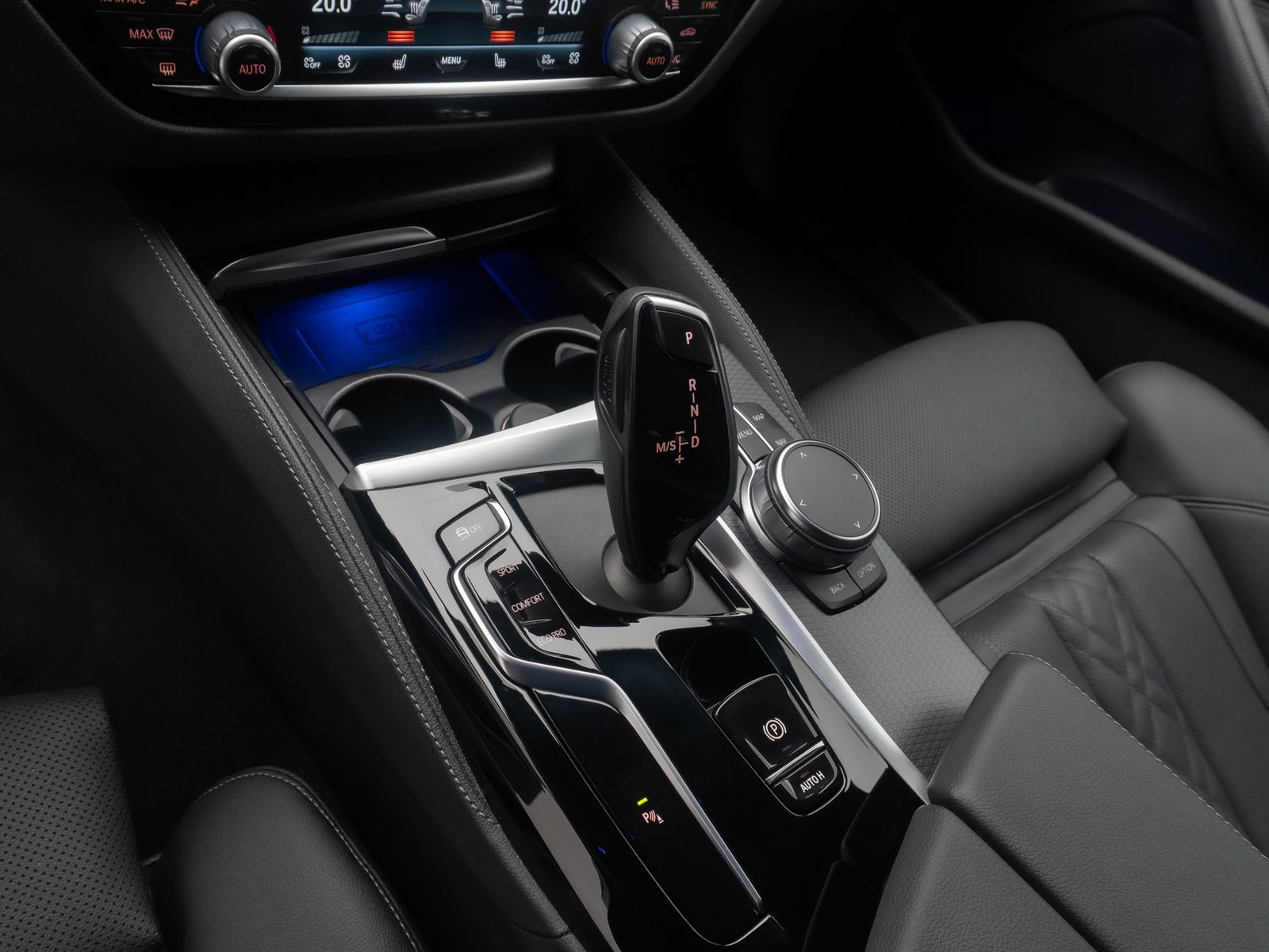 Fahrzeugabbildung BMW 530d M Sport 4xKlima HUD DAB Kamera Laser 18Zoll