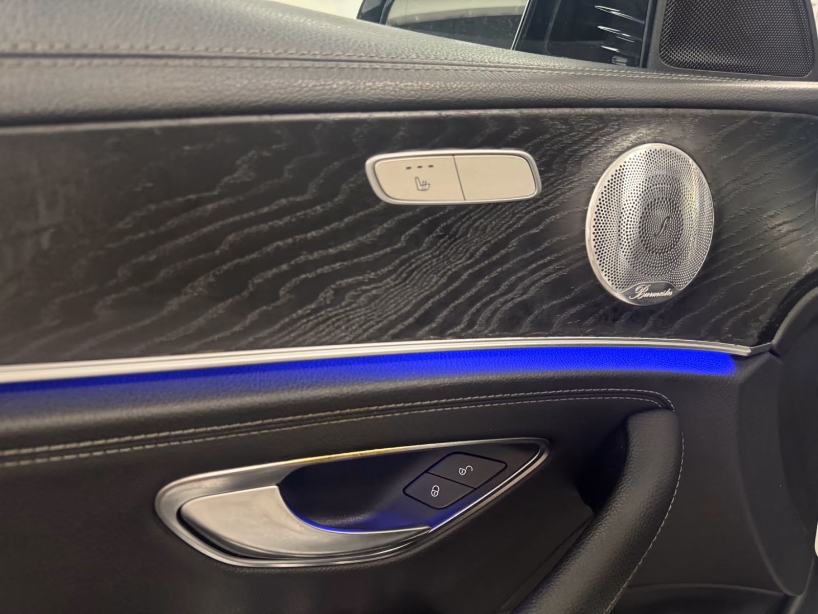 Mercedes-Benz E200d Aut. AMG LINE*SPORTPAKET*LED*NAVi+KAMERA